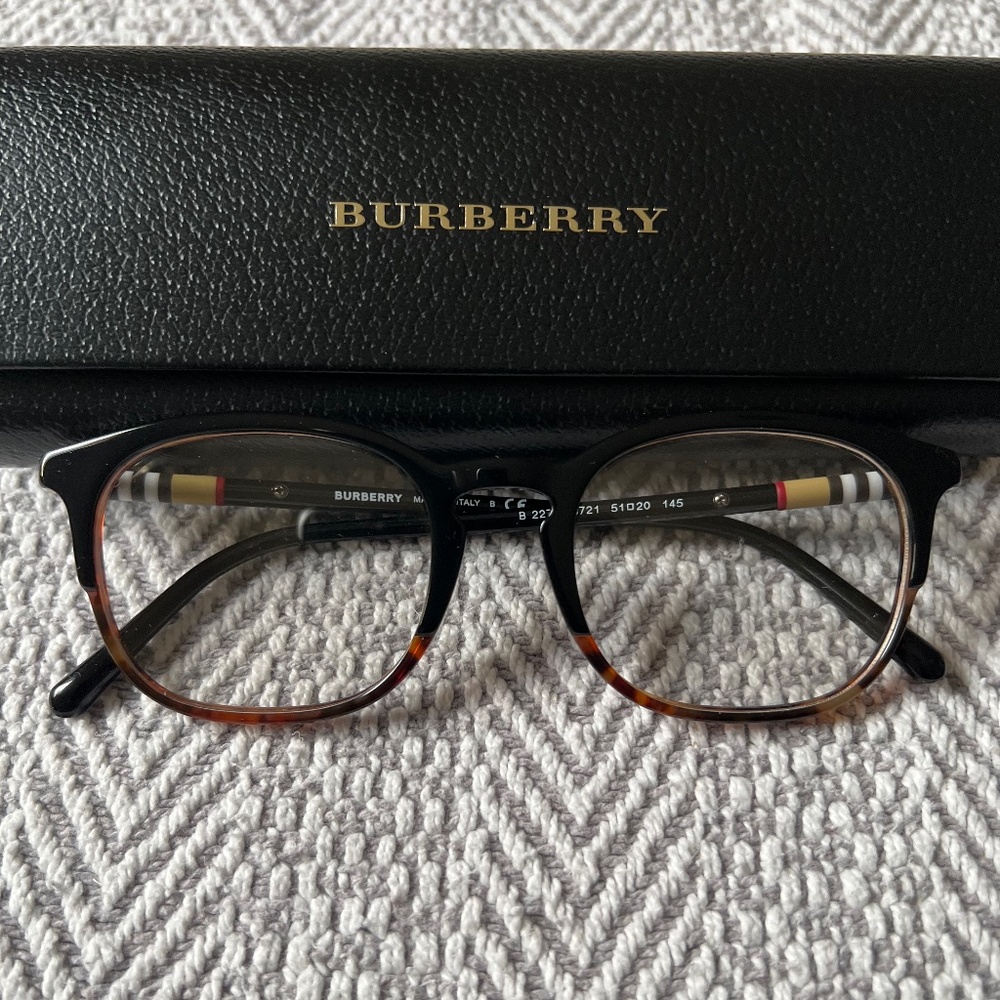 Burberry Men's eyewear